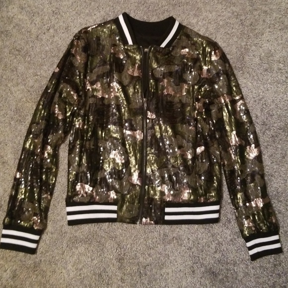 Steve Madden Jackets & Blazers - Steve madden sequin camo jacket